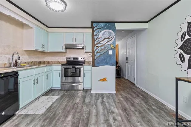 4963 Billings Street Denver, CO 80239