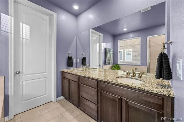 8134 S Vandriver Way Aurora, CO 80016