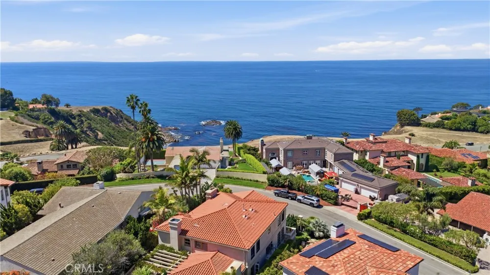 2952 Via Alvarado Palos Verdes Estates, CA 90274