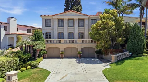 2952 Via Alvarado