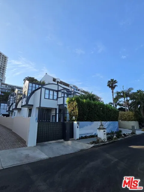 138 MABERY ROAD