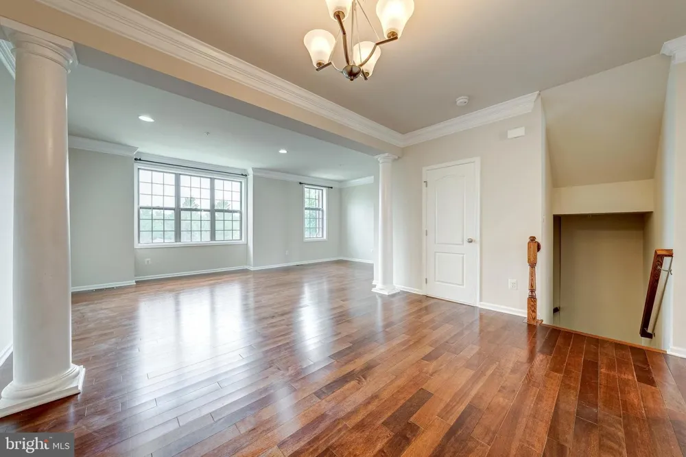 22635 NORWALK SQUARE Ashburn, VA 20148