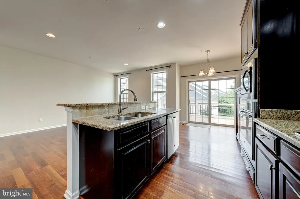 22635 NORWALK SQUARE Ashburn, VA 20148