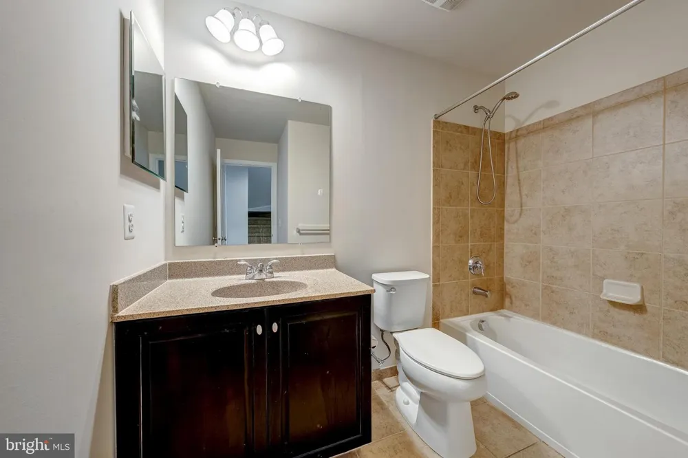22635 NORWALK SQUARE Ashburn, VA 20148