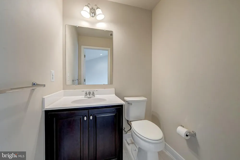 22635 NORWALK SQUARE Ashburn, VA 20148