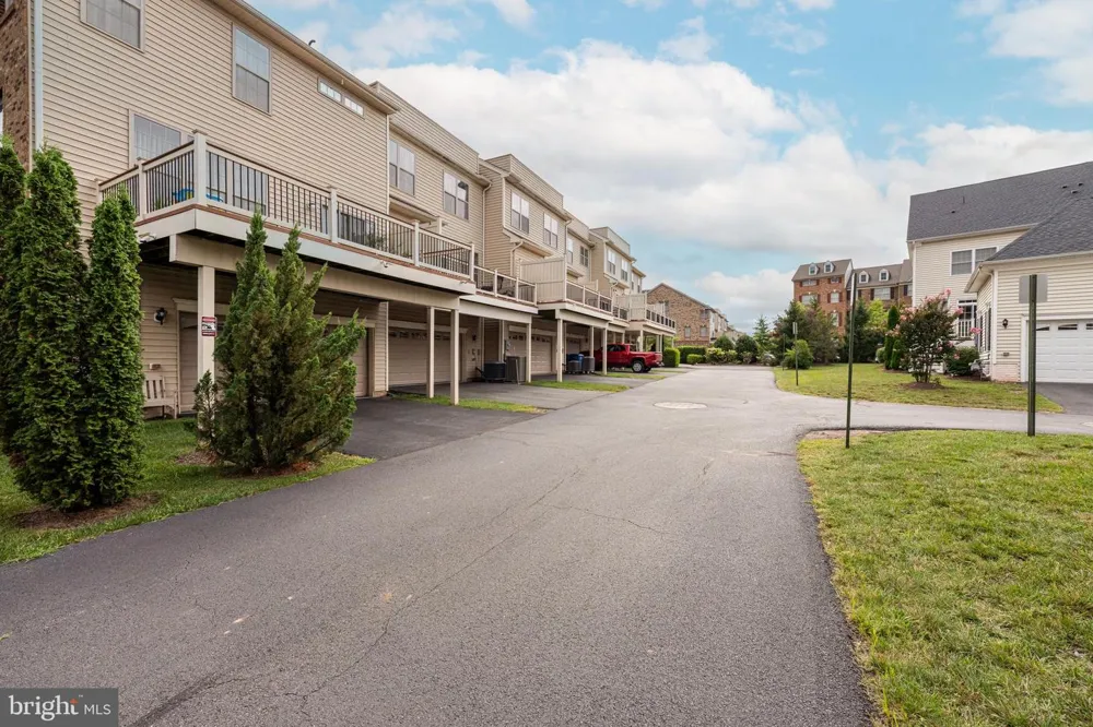 22635 NORWALK SQUARE Ashburn, VA 20148