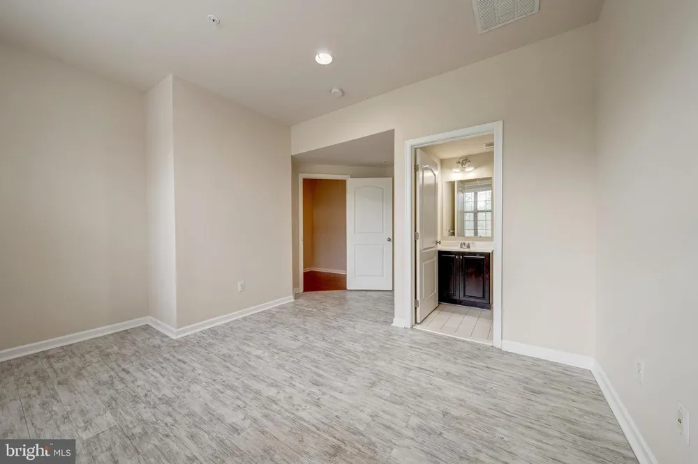 22635 NORWALK SQUARE Ashburn, VA 20148