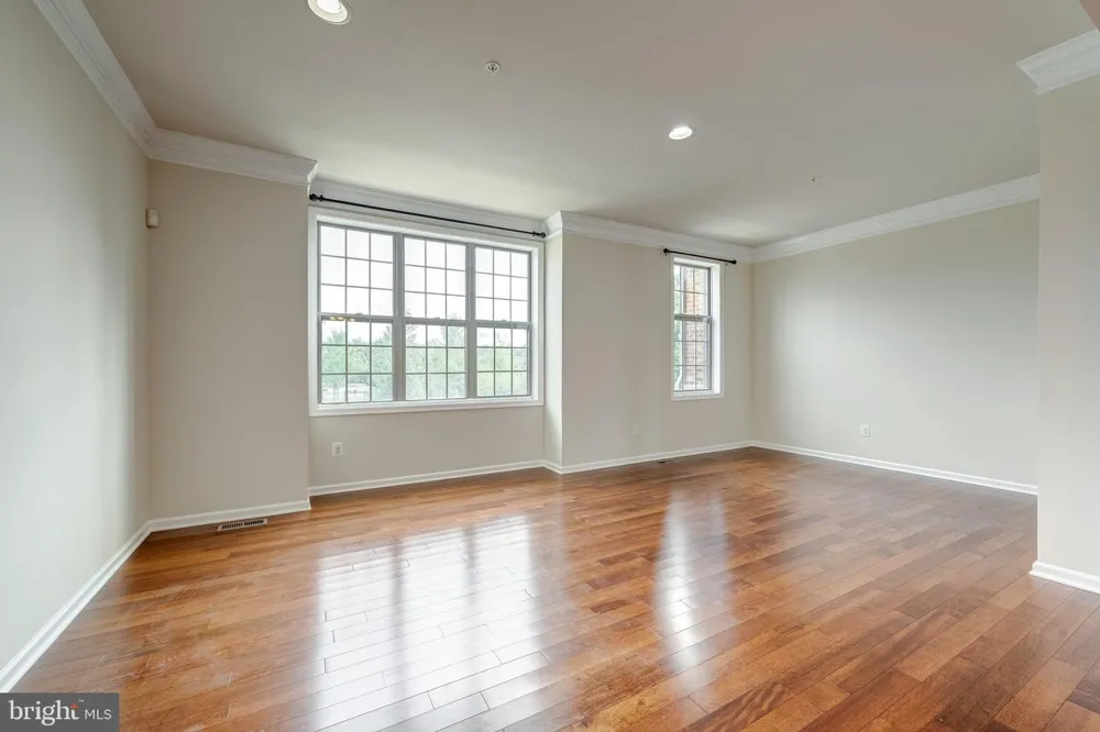 22635 NORWALK SQUARE Ashburn, VA 20148