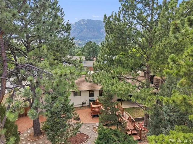 120 Clubridge Place Colorado Springs, CO 80906