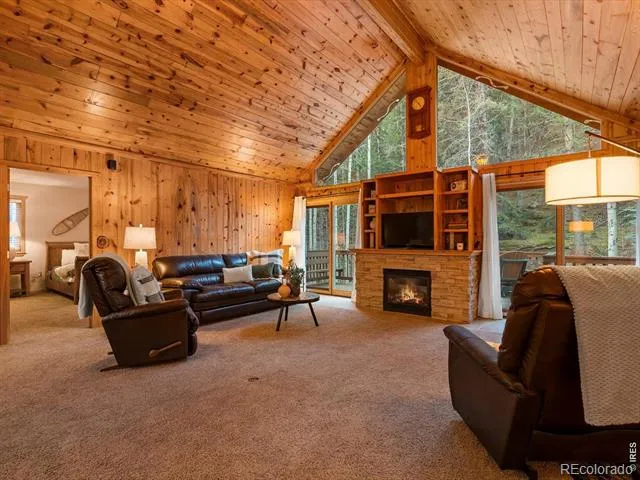 1035 Streamside Drive Drake, CO 80515