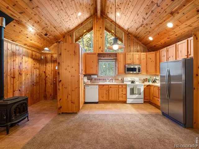 1035 Streamside Drive Drake, CO 80515