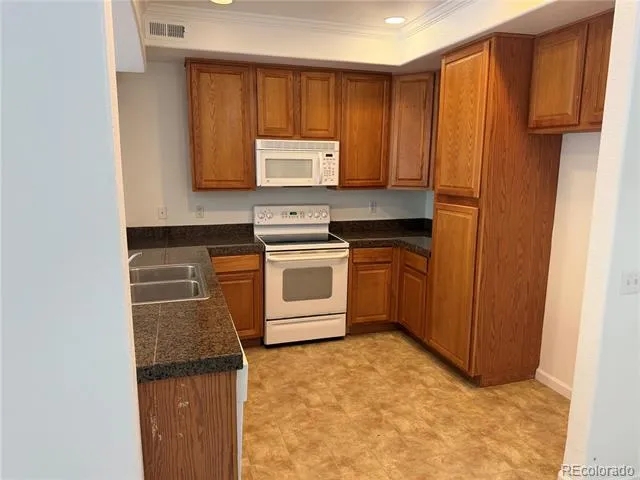 1821 S Dunkirk Street #103 Aurora, CO 80017