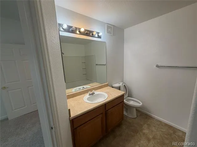 1821 S Dunkirk Street #103 Aurora, CO 80017