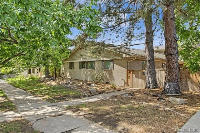 549 Detroit Street Denver, CO 80206