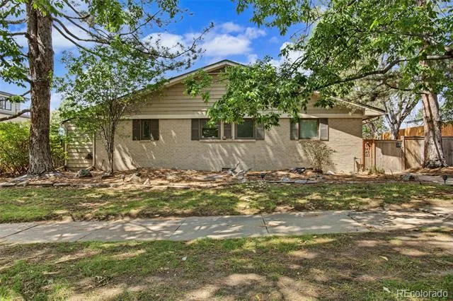 549 Detroit Street Denver, CO 80206