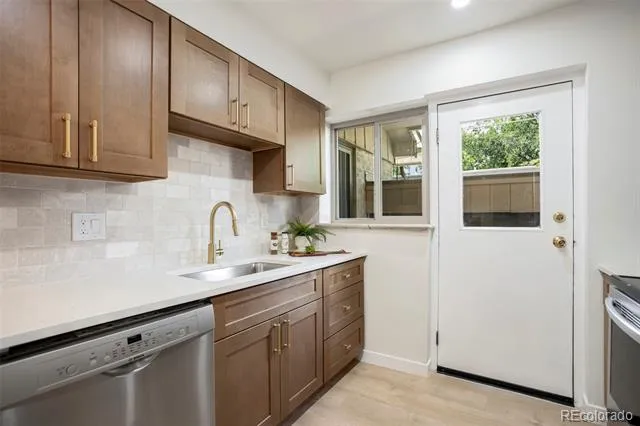 549 Detroit Street Denver, CO 80206