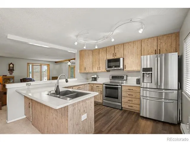 2113 Bowen Street Longmont, CO 80501