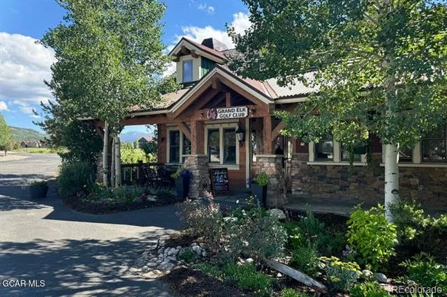 595 Elk Track Circle Granby, CO 80446