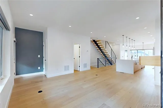 2403 S Franklin Denver, CO 80210