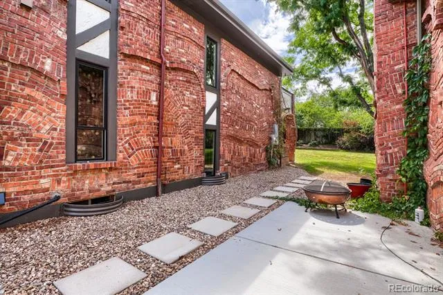 3567 S Ivanhoe Street Denver, CO 80237