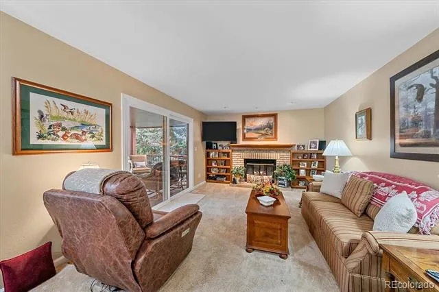 9885 W Aqueduct Place Littleton, CO 80123
