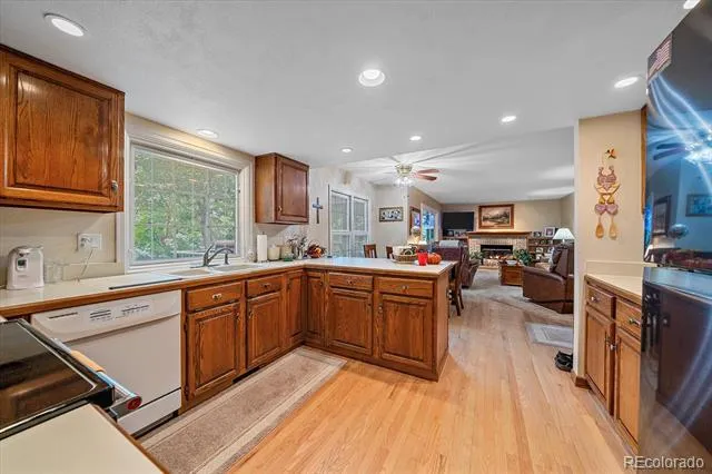 9885 W Aqueduct Place Littleton, CO 80123