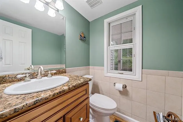 9885 W Aqueduct Place Littleton, CO 80123