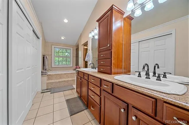 9885 W Aqueduct Place Littleton, CO 80123