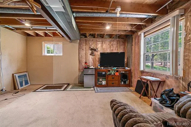 9885 W Aqueduct Place Littleton, CO 80123