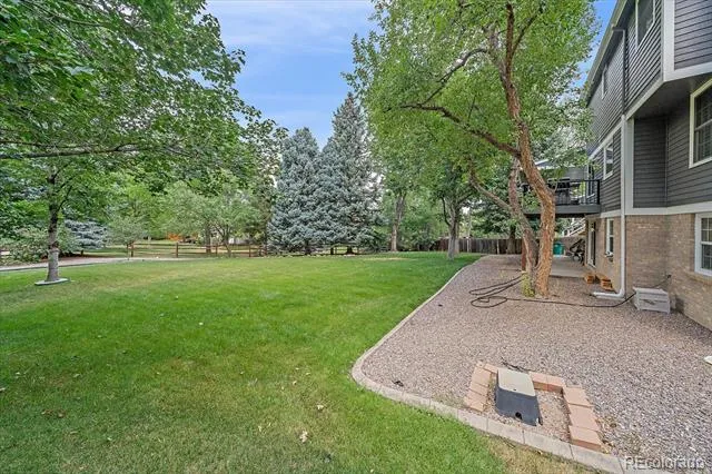 9885 W Aqueduct Place Littleton, CO 80123