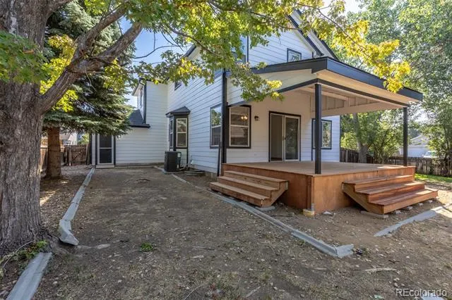 2241 S Walden Street Aurora, CO 80013