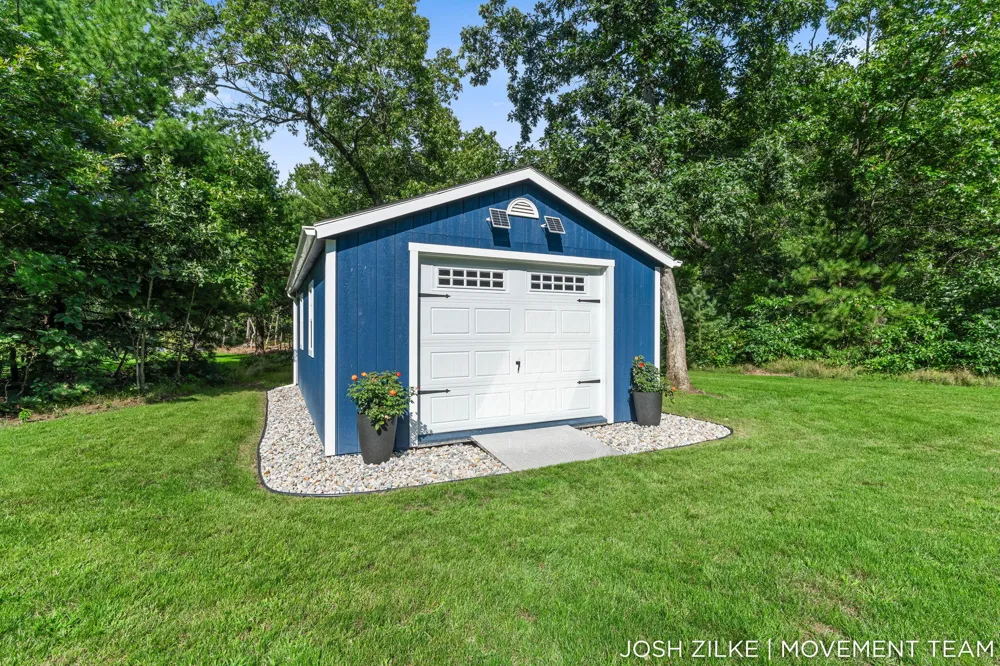 416 Sabine Drive Muskegon, MI 49442