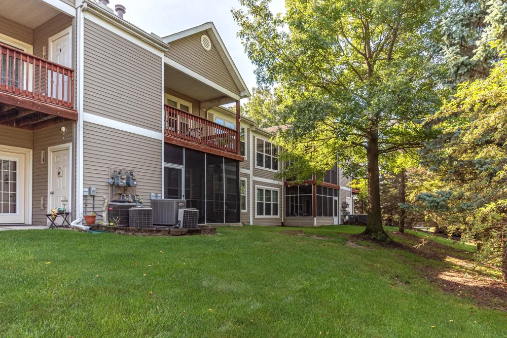 1486 Fox Pointe Circle Ann Arbor, MI 48108