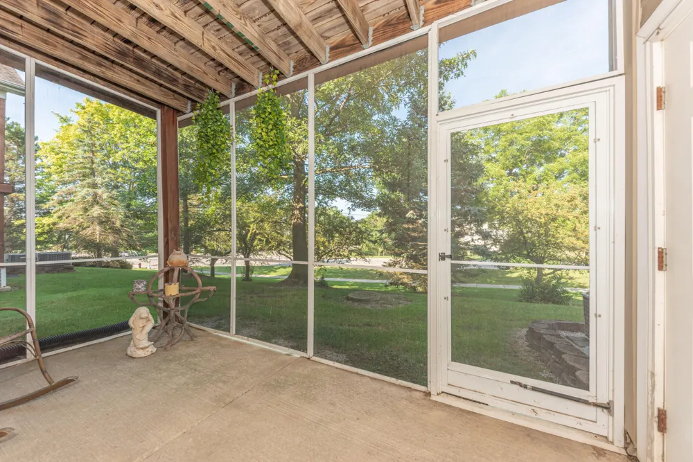 1486 Fox Pointe Circle Ann Arbor, MI 48108