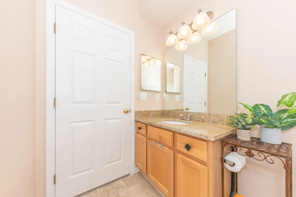 1486 Fox Pointe Circle Ann Arbor, MI 48108