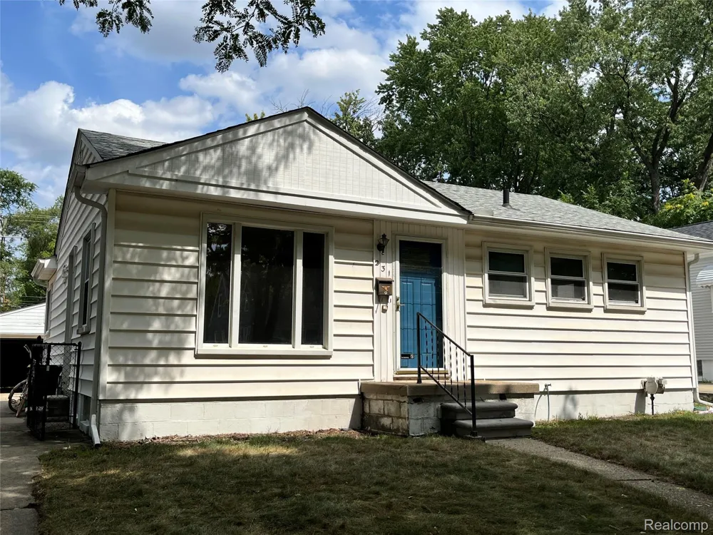 231 Walper Avenue Clawson City, MI 48017
