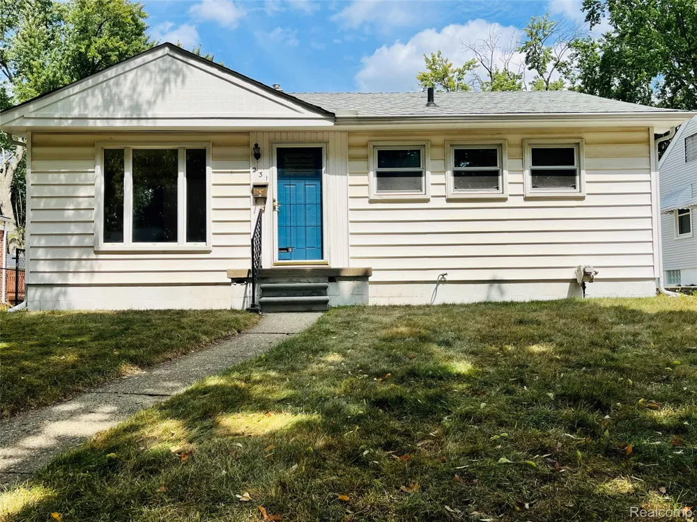 231 Walper Avenue Clawson City, MI 48017
