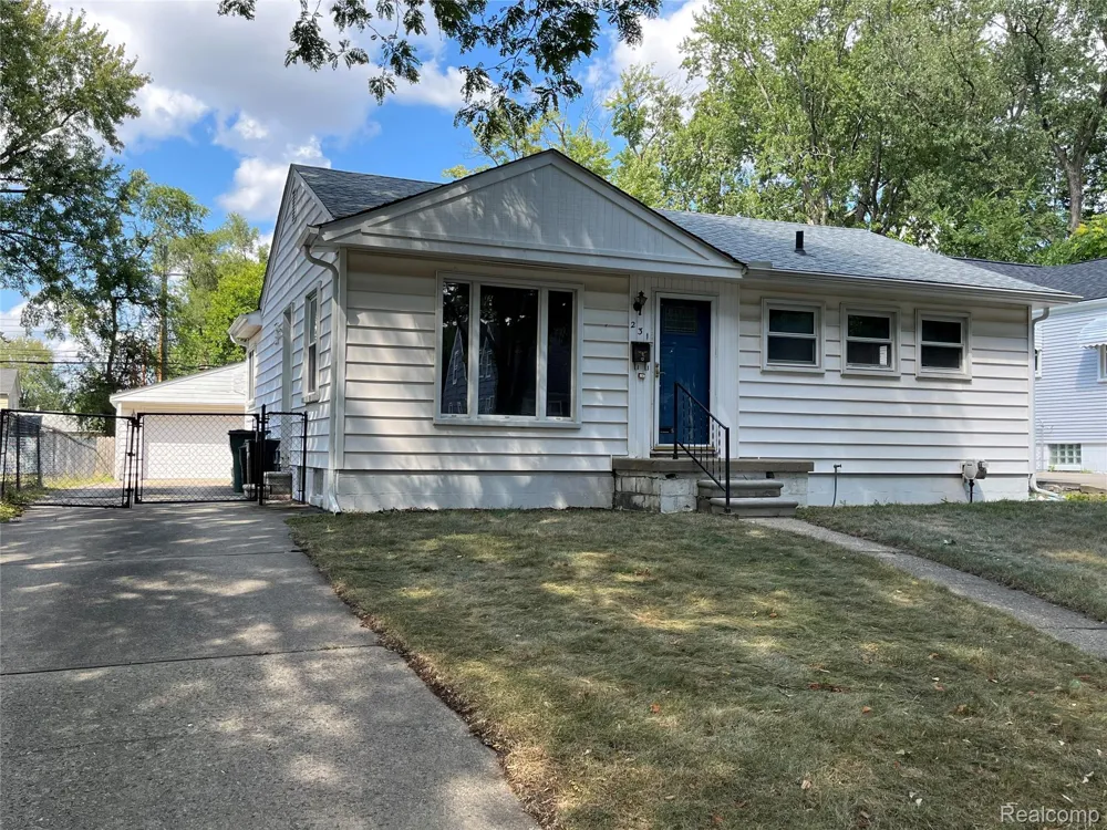 231 Walper Avenue Clawson City, MI 48017
