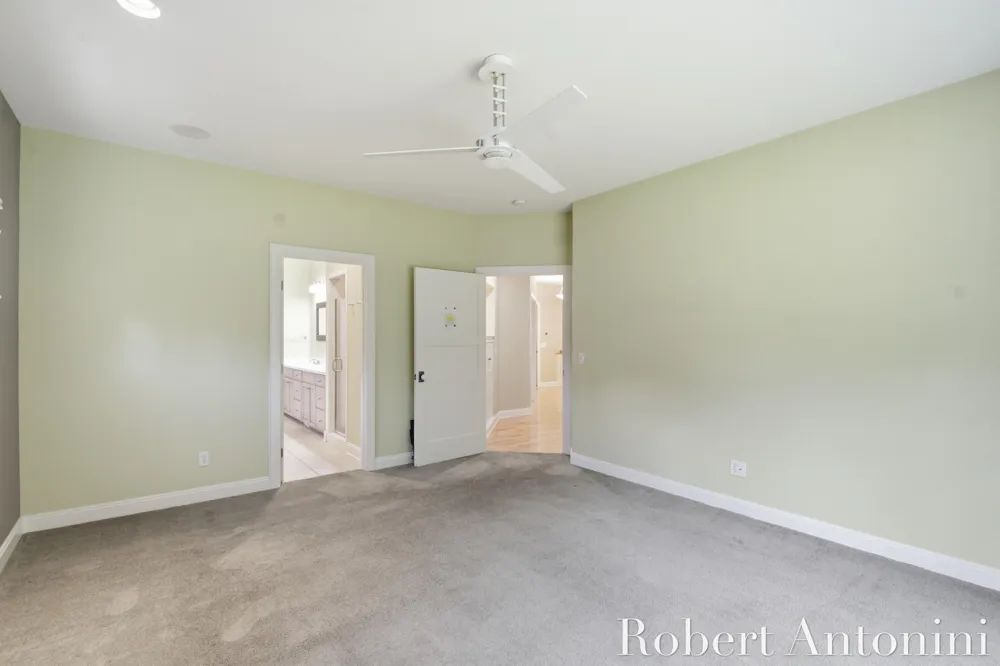 2025 Pine Nook Court NE Grand Rapids Charter Township, MI 49525