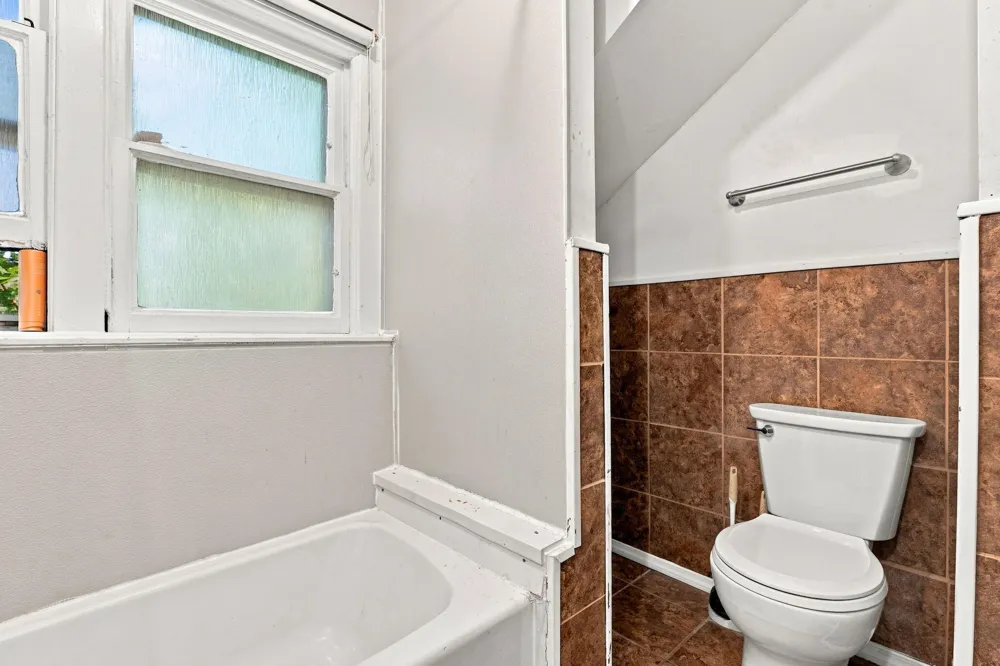 2611 Wood Street Muskegon Heights City, MI 49444