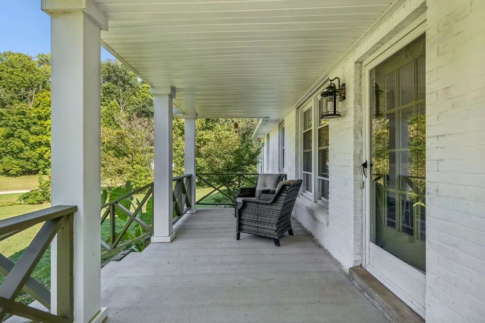 648 Tottys Bend Loop Duck River, TN 38454