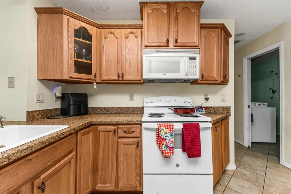 9261 STEUBENVILLE AVENUE Englewood, FL 34224