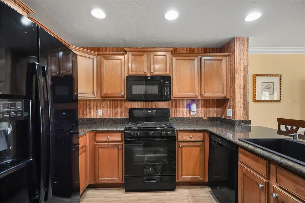 1593 HERITAGE CROSSING COURT Kissimmee, FL 34747