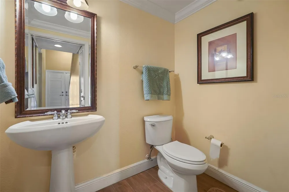 1593 HERITAGE CROSSING COURT Kissimmee, FL 34747
