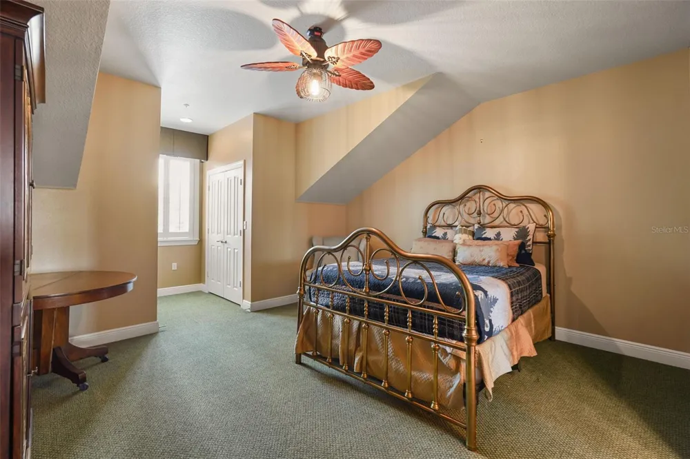 1593 HERITAGE CROSSING COURT Kissimmee, FL 34747
