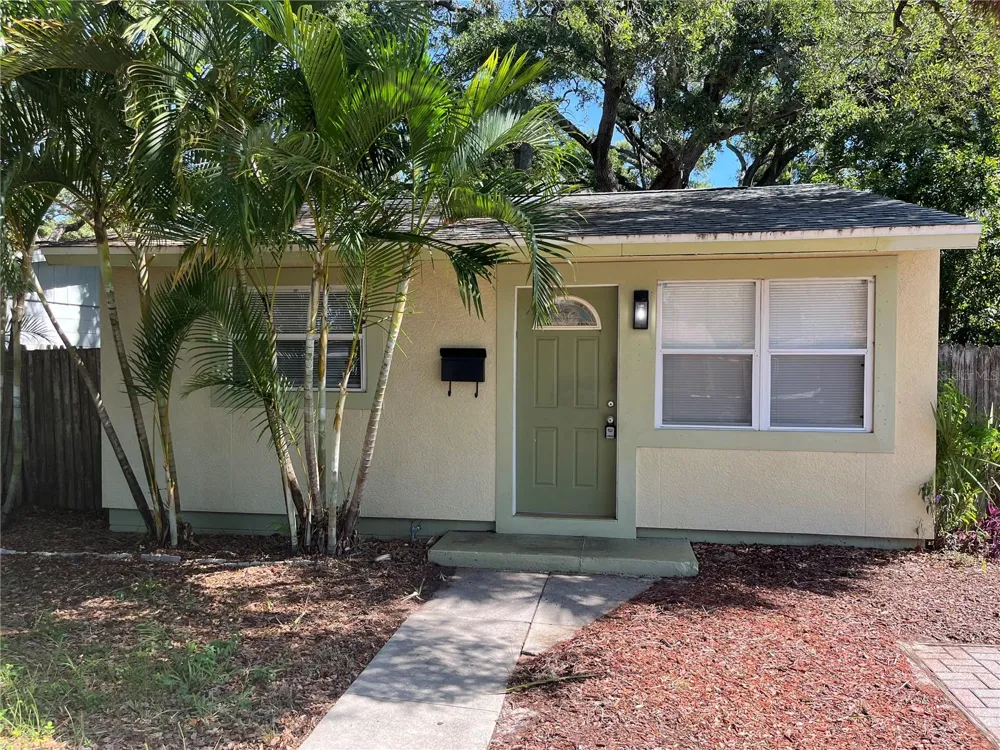 5135 39TH AVENUE St Petersburg, FL 33709