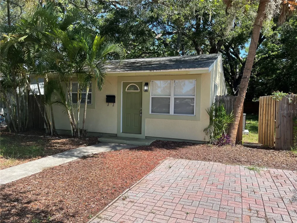 5135 39TH AVENUE St Petersburg, FL 33709