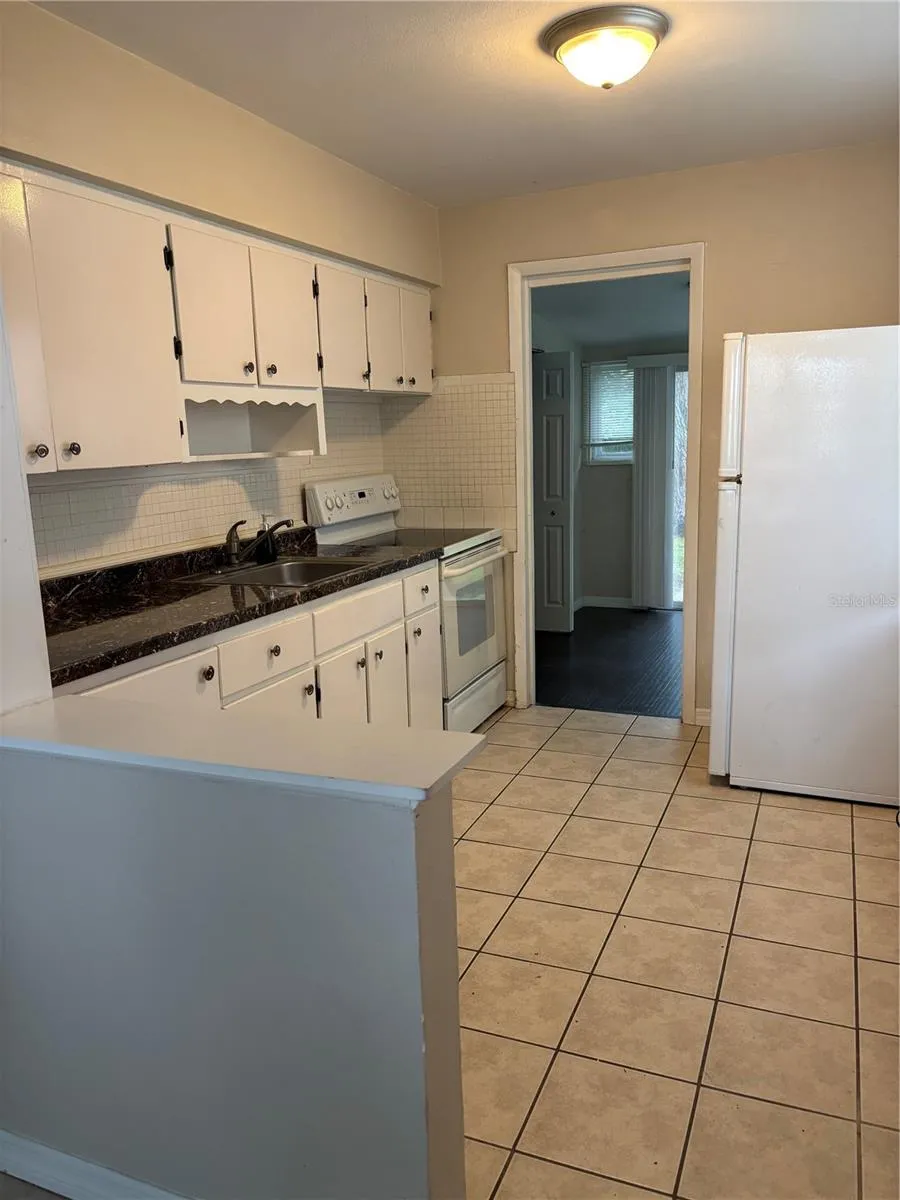 5135 39TH AVENUE St Petersburg, FL 33709