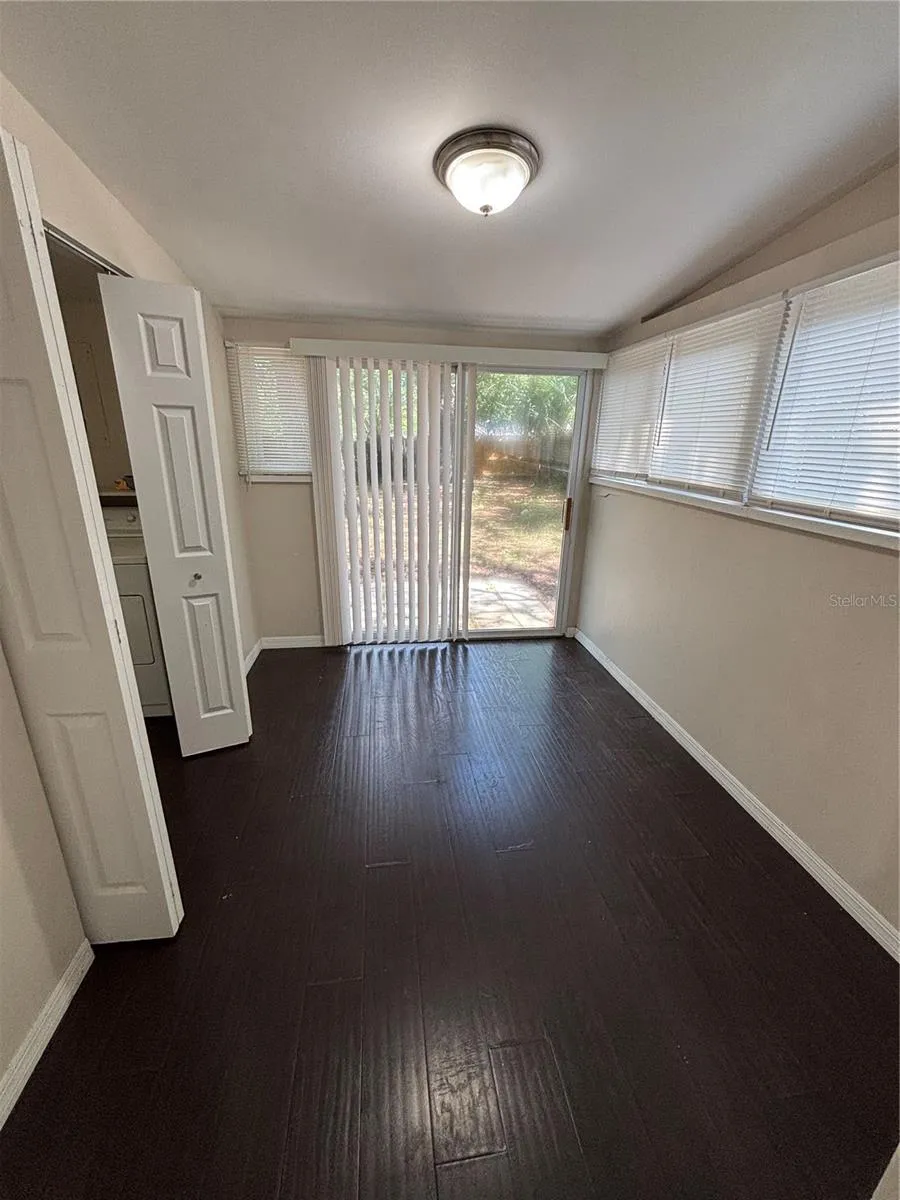 5135 39TH AVENUE St Petersburg, FL 33709