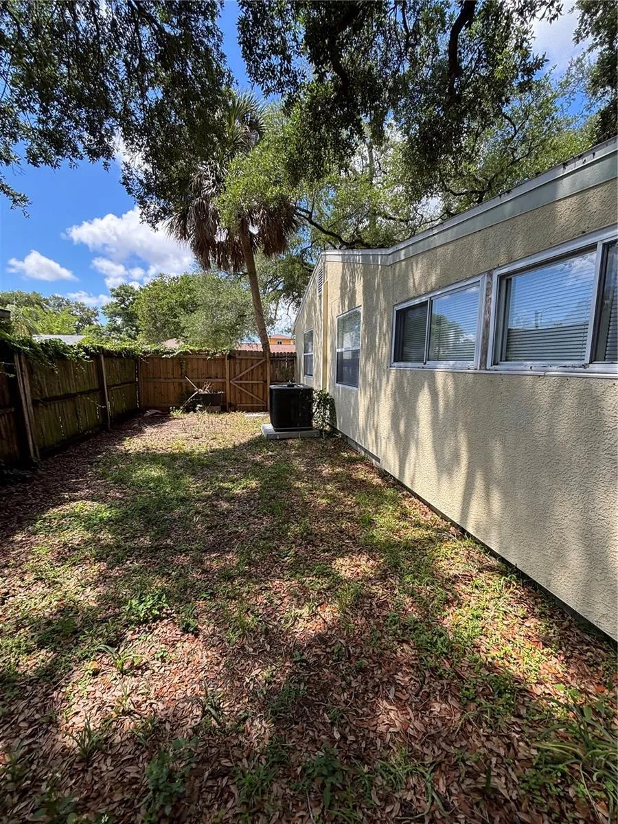 5135 39TH AVENUE St Petersburg, FL 33709